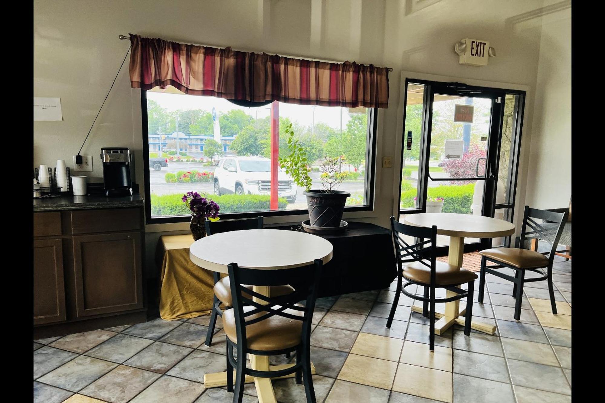 Cozy Garden Inn By Oyo Hwy 40 ריצ'מונד מראה חיצוני תמונה