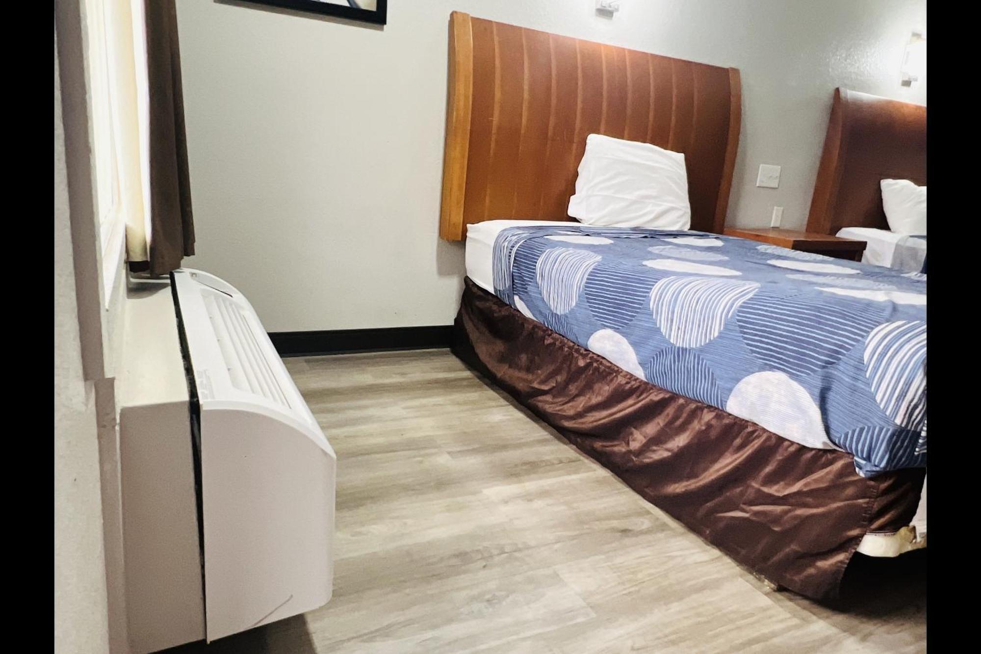 Cozy Garden Inn By Oyo Hwy 40 ריצ'מונד מראה חיצוני תמונה